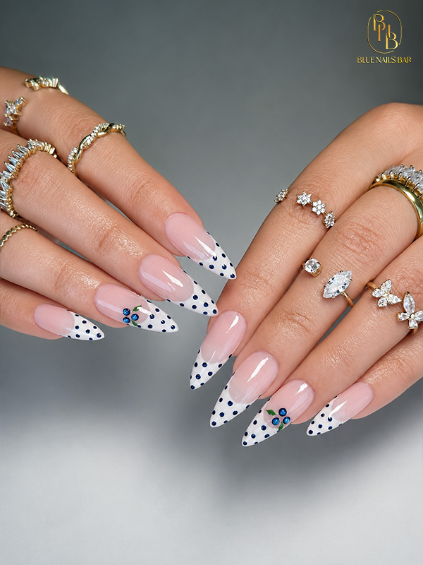 Blue Nails Bar 